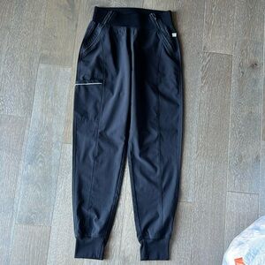 Infinity Cherokee Black jogger scrub bottoms